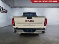 The 2021 GMC Sierra 1500 SLT Crew Cab Standard Box 4WD combines premium comfort, impressive diesel e... (image 5)