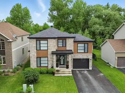 Your family dream home awaits ! Discover over 2000 sq.ft. comfortable living in this beautiful home,...