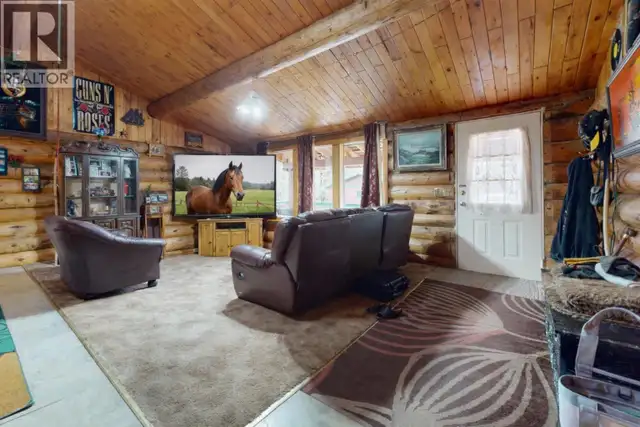 6265 HORSE LAKE ROAD Horse Lake, British Columbia in Houses for Sale in 100 Mile House - Image 5