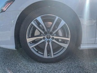 Audi Windsor Service Loaner Opportunity. Only 10,350 kilometers! *This Audi A6 Sedan in Glacier Whit... (image 9)