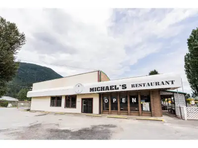 Build Your Dream Here! 1,590 Sq Ft of Retail Space for Lease on Lougheed Hwy Mission. The current zo...