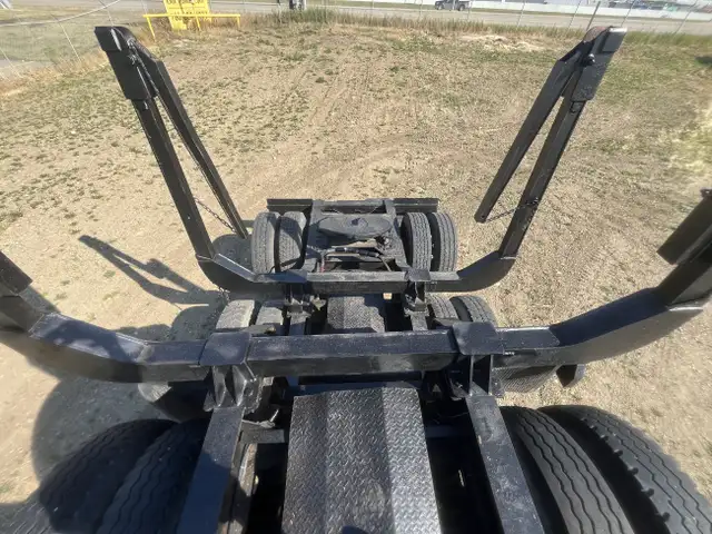 2015 BWS Super B Log Trailer 6 Bunks Tandem Lead and Pup in Heavy Equipment in Barrie - Image 18