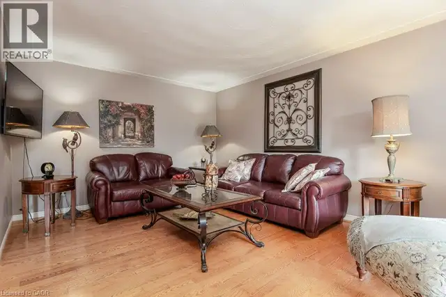 108 QUEENSWAY Drive St. Jacobs, Ontario in Houses for Sale in Kitchener / Waterloo - Image 12