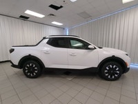 Built to handle daily life with more flexibility than a typical SUV, this 2025 Hyundai Santa Cruz Pr... (image 8)