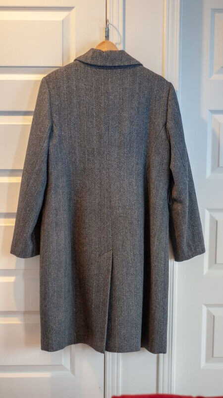 Manteau d’hiver en laine/ Wool winter coat dans Femmes - Hauts et vêtements d'extérieur  à Ouest de l’Île - Image 3