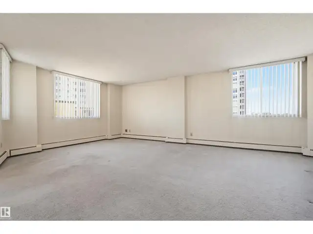 #701 12141 JASPER AV NW Edmonton, Alberta in Condos for Sale in Edmonton - Image 3