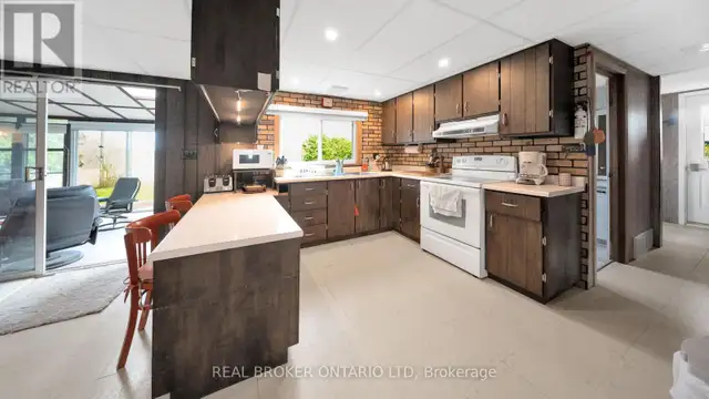74652 TALBOT CRESCENT Bluewater (Stanley), Ontario in Houses for Sale in Grand Bend - Image 10
