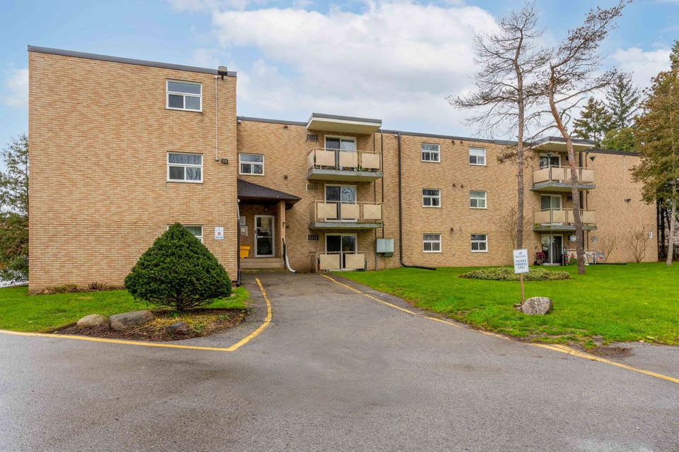 Portage Place Apartments - 2 Bedroom Apartment for Rent - Niagar 3