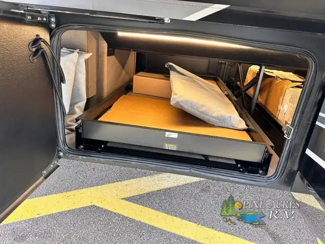 2024 Entegra Coach Anthem 44D 450 h.p. / 1250 ft-Lbs of Torque in RVs & Motorhomes in Moncton - Image 62