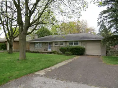49 WYCHWOOD PARKWAY London North (North J), Ontario
