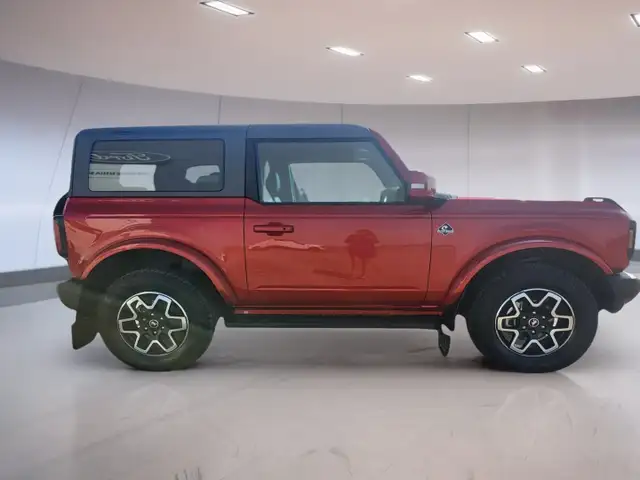 Ford Bronco Outer Banks 2022571064711990497283