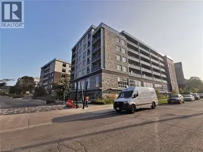 This bright and spacious 1-bedroom condo is the perfect home for students or professionals seeking c...