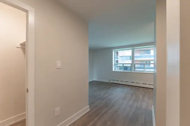 Bachelor Apartment - Apartment for Rent - King West-Parkdale in Long Term Rentals in City of Toronto - Image 8