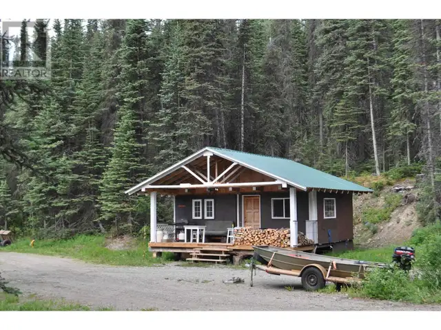 DL 6349 CASSIAR ROAD Cassiar, British Columbia in Houses for Sale in Smithers - Image 6