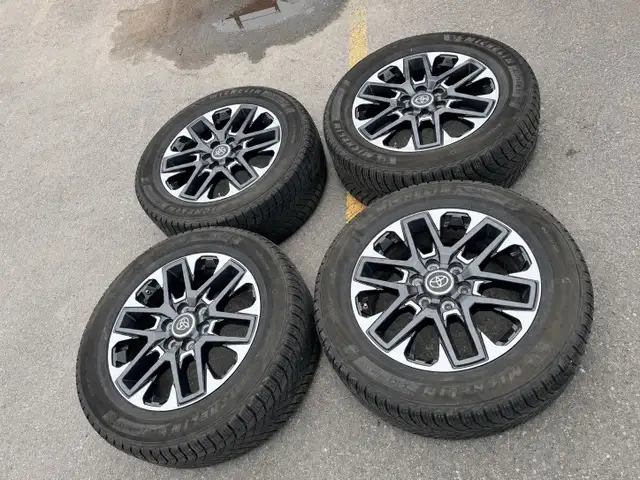 Oem Toyota tundra 275/60/20 michelin winters 6x139.7 rims oem in Tires & Rims in City of Toronto - Image 2