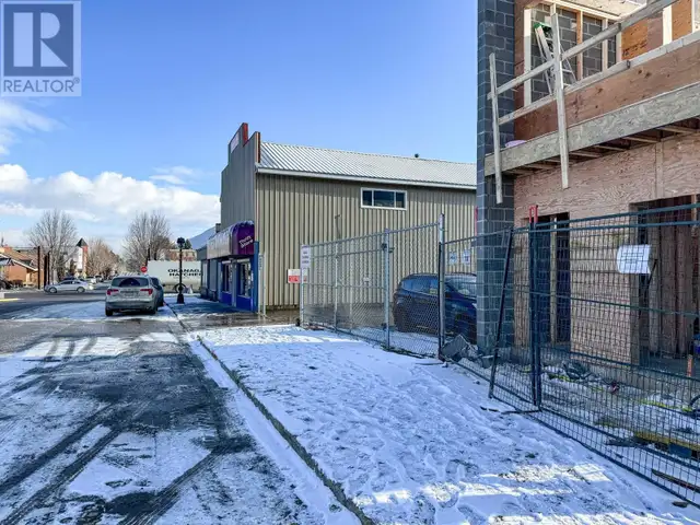704 Cliff Avenue Enderby, British Columbia in Commercial & Office Space for Rent in Prince Rupert - Image 11