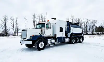 2016 Western Star 4900 8x6 Non Code Hydrovac Comes with a Detroit DD16 diesel engine, 500 hp, engine...
