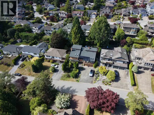 2940 DRESDEN WAY North Vancouver, British Columbia in Houses for Sale in North Shore - Image 41
