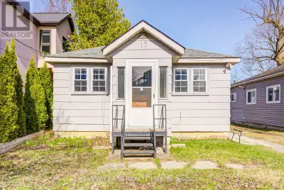 Lake Wilcox Desirable Lake Front & Access Detached with private dock, Over $70,000 Renovation. Moder...