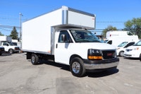2025 GMC Savana 10 KM / CAMION NEUF / 2025 GMC SAVANA 3500 CUBE 14 PIEDS + DECK AVANT / ROUE SIMPLE... (image 2)