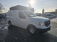 Perfect Auto CLEAN CARFAX - STANDARD ROOF - 4.0 L , 6 CYLINDER GAS - BACK UP CAMERA - SHELVING - DIV... (image 3)