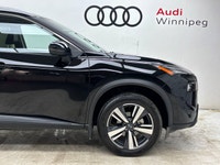 Looking for a low mileage, very well equipped SUV with lots of factory warranty remaining? Check out... (image 5)