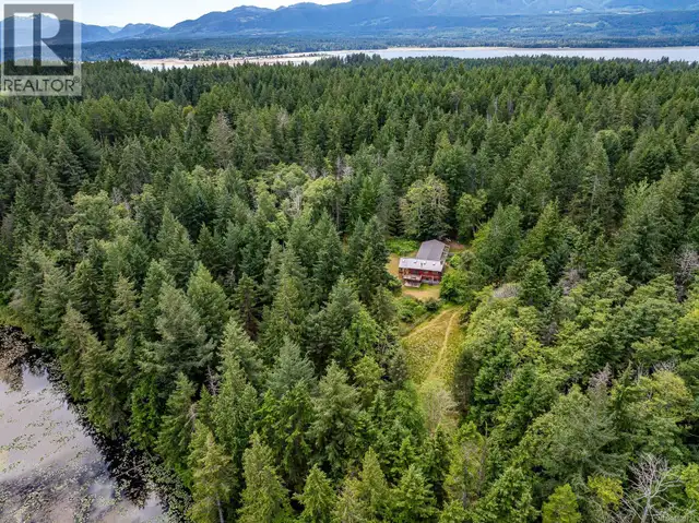 9900 Greenhill Rd Denman Island, British Columbia in Houses for Sale in Comox / Courtenay / Cumberland - Image 39