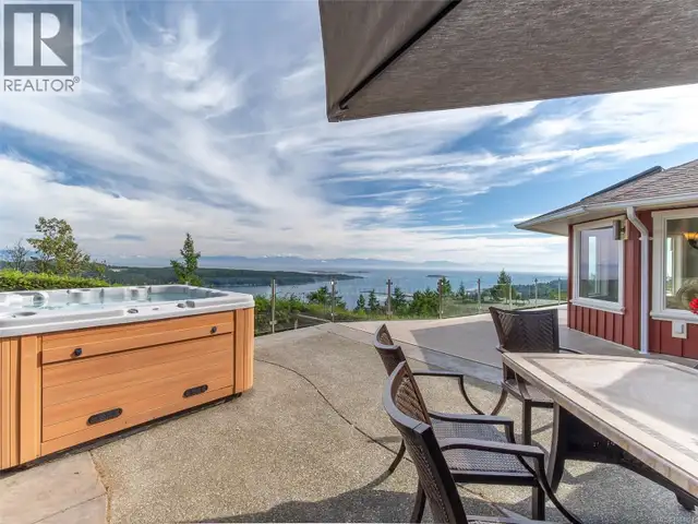 8485 Lisa Lane Lantzville, British Columbia in Houses for Sale in Victoria - Image 4