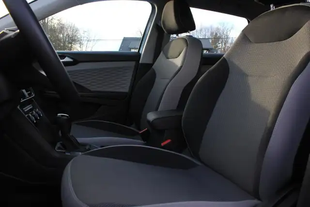 2024 Volkswagen Taos Trendline 4MOTION for sale in Cars & Trucks in Comox / Courtenay / Cumberland - Image 10