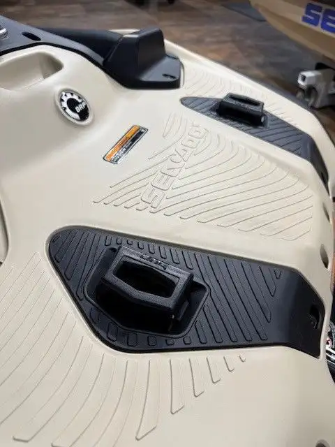 2025 Sea Doo Spark Trixx 1 UP w/Sound in Personal Watercraft in St. Albert - Image 7
