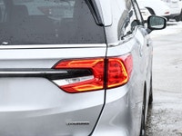 **MARKET VALUE PRICING**, 11 Speakers, 4-Wheel Disc Brakes, ABS brakes, Air Conditioning, Anti-whipl... (image 5)