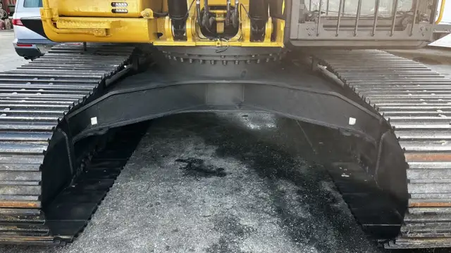 2018 Caterpillar 326F L Excavator in Heavy Trucks in Edmonton - Image 37