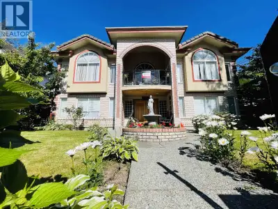Revenue potential of $15000+/ month. Solid income generating property in the heart of Downtown Squam...