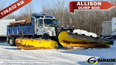 Heavy truck - # STOCK: C-37184 2007 FREIGHTLINER M2 106 DÉNEIGEUSE CAMION À NEIGE 2007 FREIGHTLINER...