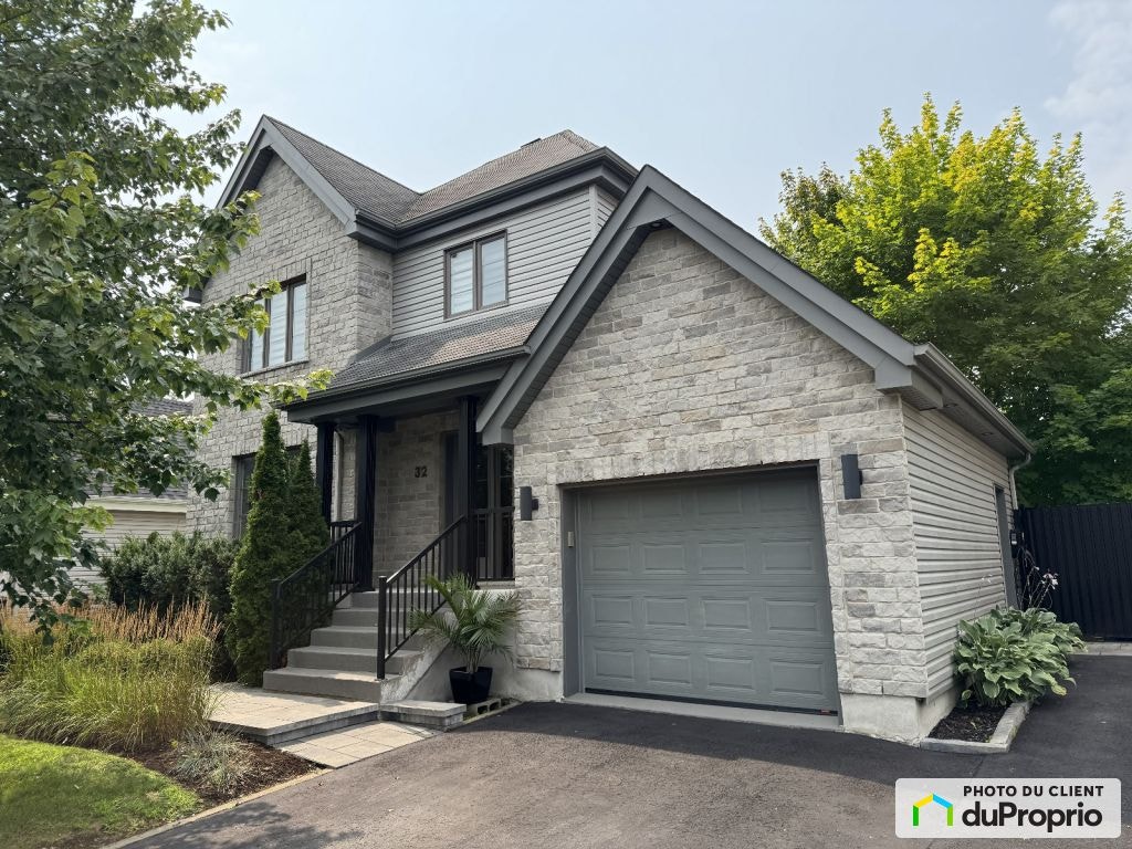 $857,000 - 2 Storey for sale in Blainville — photo 1