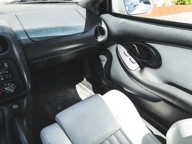 1995 Pontiac Firebird Trans Am | One Owner | Island car in Cars & Trucks in Cowichan Valley / Duncan - Image 33