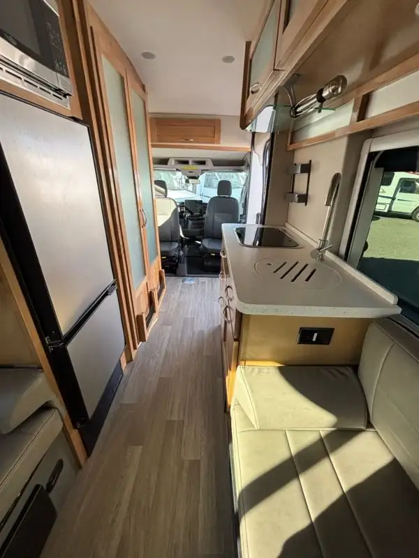 2024 Beyond 22C in RVs & Motorhomes in Laval / North Shore - Image 11