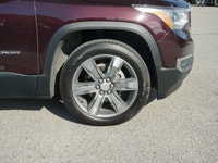 2017 GMC Acadia SLT AWD Comfortable, capable, and family-friendly this 2017 GMC Acadia SLT AWD bring... (image 7)