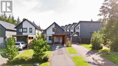 Welcome to this charming, low-cost, free-standing home with one bedroom, one bathroom + loft, townho...
