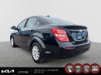 2018 Chevrolet Sonic LT Experience the Chevrolet Sonic LT with only 123199 km on the odometer. Finis... (image 3)