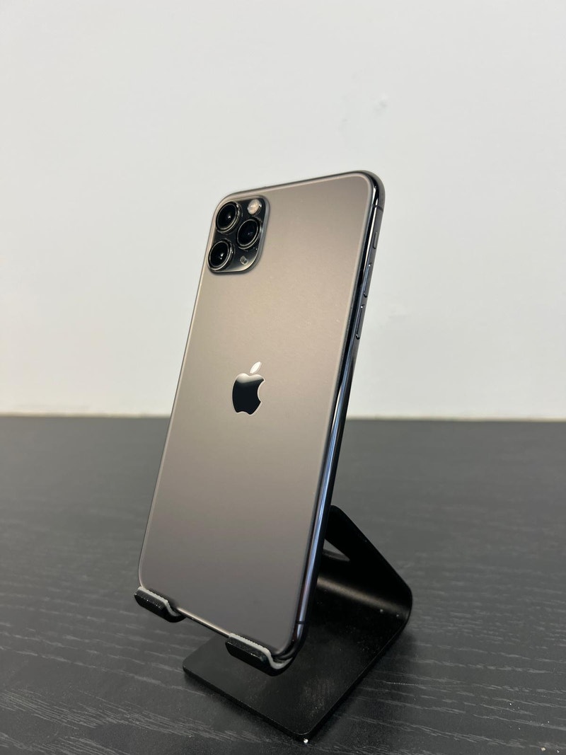 iPhone 11 Pro Max Unlocked 64GB Black Cell Phones Ottawa