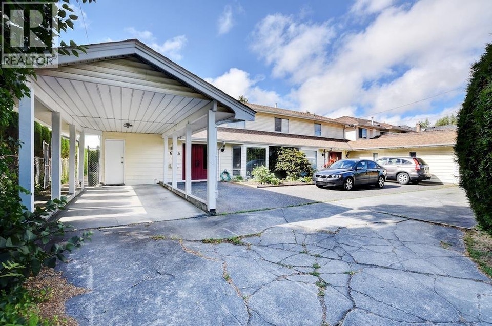 6426 WILLIAMS ROAD Richmond, British Columbia 2