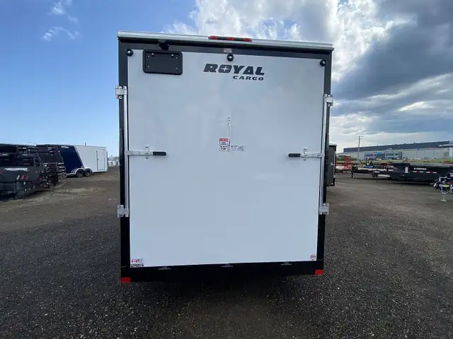 2026 Royal Cargo LCHT35-716V-86 Enclosed Cargo Trailer in Cargo & Utility Trailers in Edmonton - Image 10