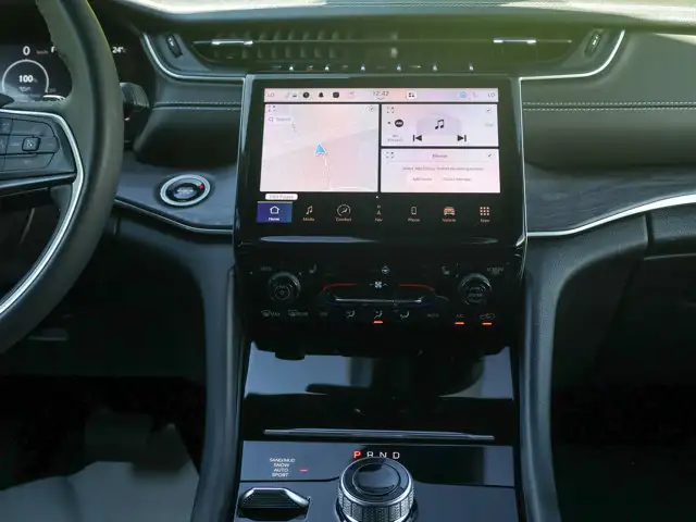 2024 Jeep Grand Cherokee L Limited- Memory / Heated Seats - Pwr in Cars & Trucks in Barrie - Image 29