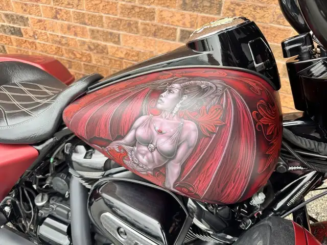 2019 Harley-Davidson Street Glide Special **CUSTOM PAINT** **CAN in Sport Touring in Markham / York Region - Image 15