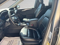Accident Free! | 8-Speed Automatic Transmission | Intelligent All-Wheel Drive | Auto Start-Stop Tech... (image 9)