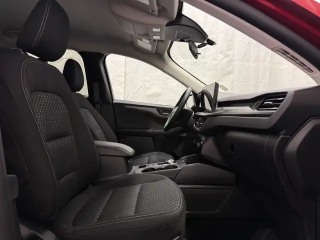 2025 Ford Escape ACTIVE | COLD WEATHER PACKAGE | TECH PACKAGE #1 in Cars & Trucks in Lloydminster - Image 37