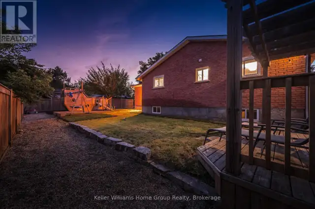 273 COLBORNE STREET Centre Wellington (Elora/Salem), Ontario in Houses for Sale in Kitchener / Waterloo - Image 35