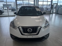 ===== Key Features ===== * 184,254 km * One Owner * No Reported Accidents * Front-Wheel Drive (FWD)... (image 5)