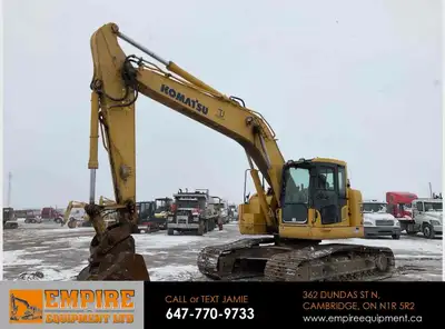 A/C - REAR VIEW CAMERA - 9FT 6 INCH STICK - AUXILIARY HYDRAULIC PLUMBING - 31.5 INCH TRIPLE GROUSER...